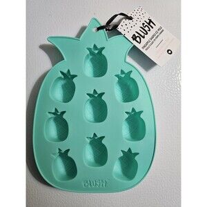 NWT Blush Pineapple Shaped Ice Cube Mold Tray